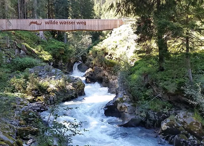 Hotel Garni Bergland Neustift im Stubaital